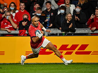 Player Ratings | Zebo shines o...